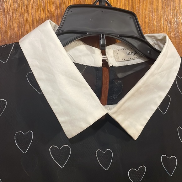 Gothic style black heart dress with white color - Picture 2 of 13